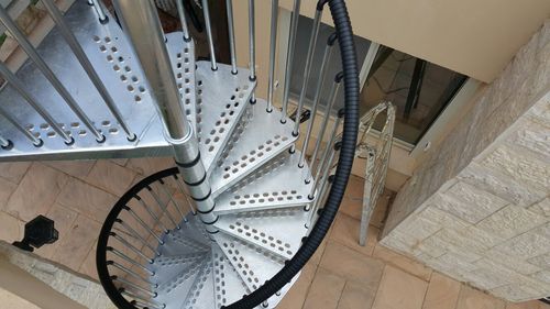 סט מדרגות להרכבה עצמית מדגם: לולייני חיצוני החל מ 10,333 ש