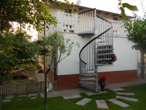 סט מדרגות להרכבה עצמית מדגם: לולייני חיצוני החל מ 10,333 ש