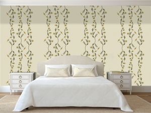 טפט קיר שלוש קבוצות של פרחים לבנים