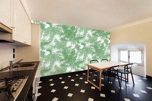 טפט קיר הענפים הירוקים על רקע לבן.