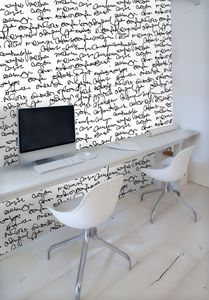 קיר המכתב בשחור ולבן.