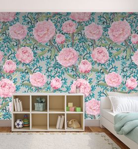 קיר איור הפרחים הורודים על רקע תכלת.