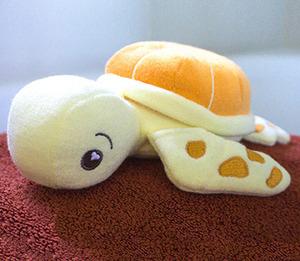 בובה אנטיבקטריאלית צב M&S