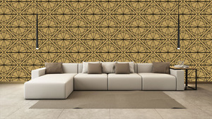 קיר המרובעים בגווני הבג' קווים חום כהה.