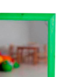 מראה במידות וצבעים שונים