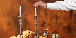 זוג נרות מאירי השלום עם מנגנון סליל להט בהסכמת הרבנים שליט"א