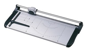 גליוטינה גלגלת מקצועית KW3020