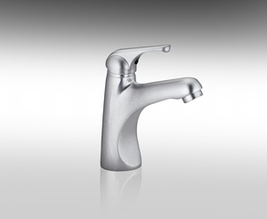 גיא - ברז מים קרים בעמידה פיה קצרה קבועה 302810 Hamat