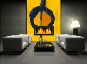 קיר ציור עגול וקו בשחור על רקע צהוב.