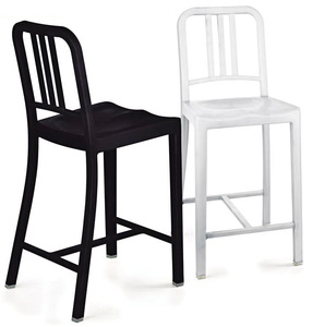 נורית כסא בר מיליון כסאות