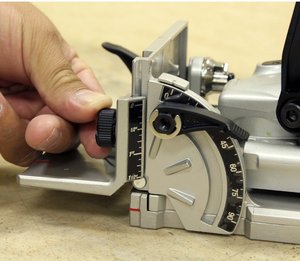 מחבר ביסקוויטים PJ7000 Makita