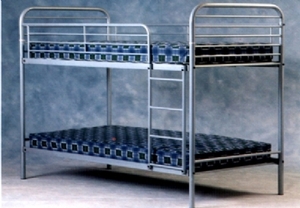 מיטת מתכת קומותיים