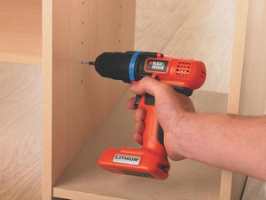 מברגת ליתיום נטענת EPL71 Black+Decker