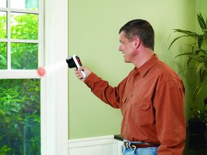 גלאי חום TLD100 3V Black+Decker