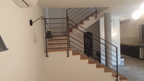 מעקות ברזל - פנים הבית 