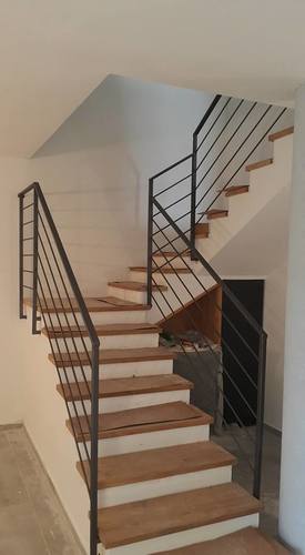 מעקות ברזל - פנים הבית 