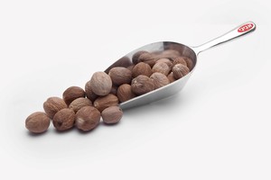 אגוז מוסקט שלם -50 גרם