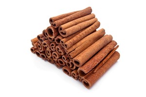 מקלות קינמון קצרים - 80 גרם