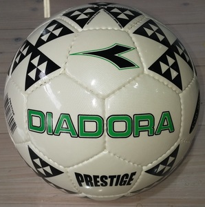 כדורגל DIADORA PRESTIGE מקצועי