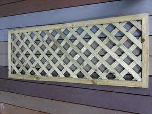 רשת עץ צפופה חור 35 עם מסגרת - 175 ש"ח למ"ר כולל מע"מ 