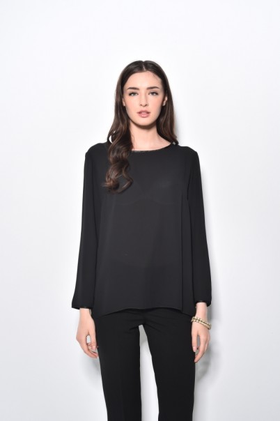חולצת נשים שיפון שחורה