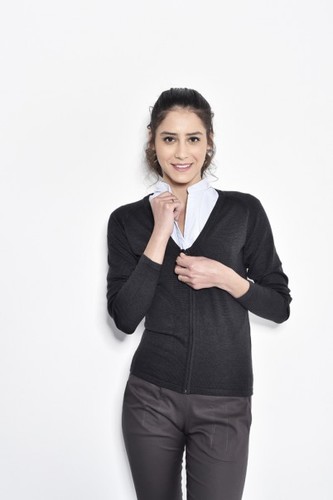 קרדיגן נשים עם רוכסן שחור