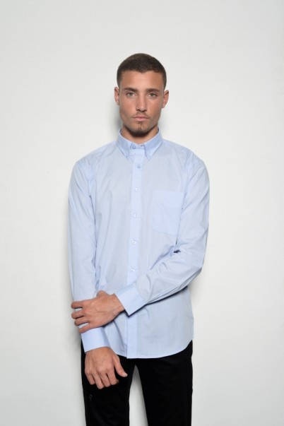 חולצת גבר כיפתור בצווארון