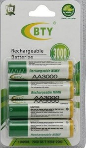 4 סוללות AA נטענות