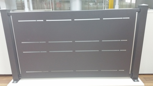 קיט גדר אלומיניום מעוצבת החל מ 262 למטר רץ - מבצע זמני בהחלט לעידוד מכירות חורף! ניתן להתקנה עצמית 