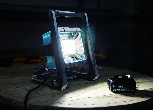 פנס לד  חשמלי-נטען 18V/230V