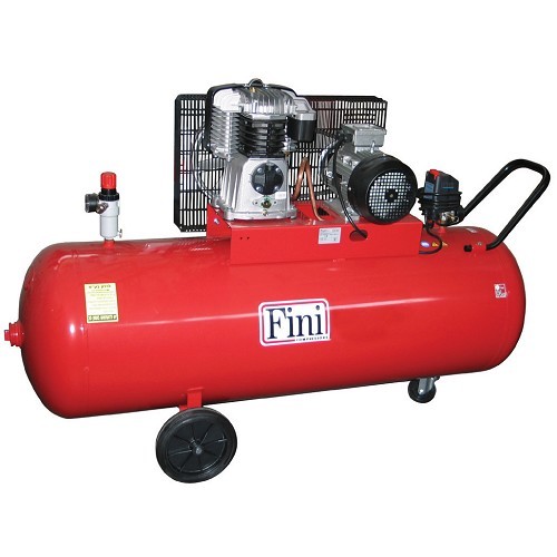 קומפרסור 300 ליטר 5.5 כ"ס FINI