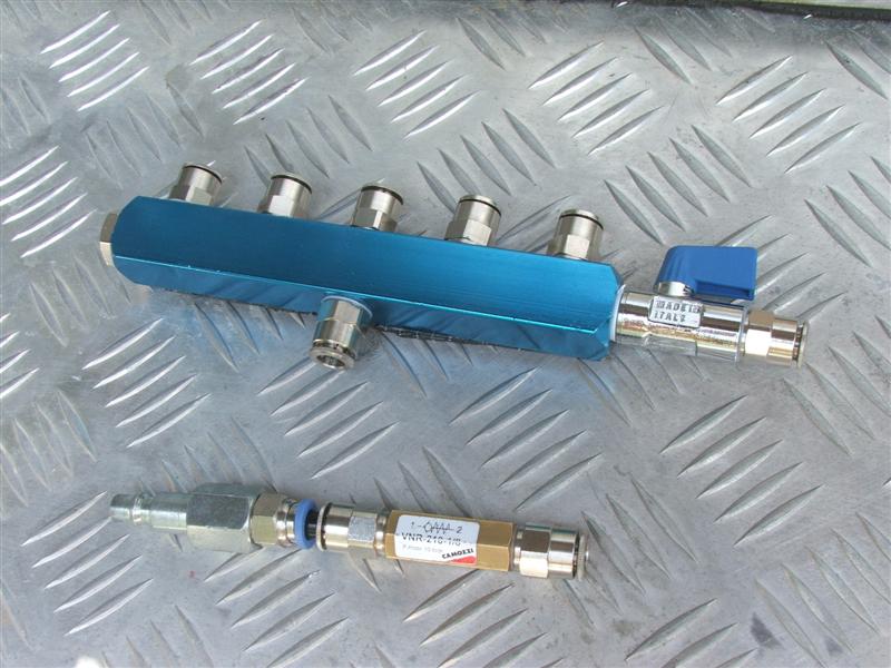 מפצל לחיבורי אויר 4 יציאות ROHER