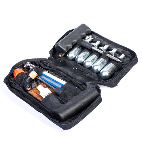 ערכת מילוי אויר ותיקון תקרים כולל 5 מיכלי אויר דחוס ROHER