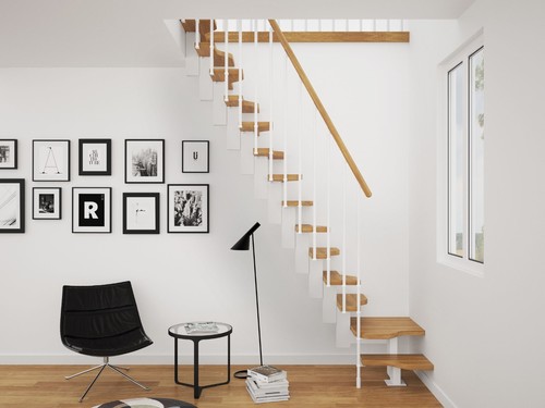 מדרגות להרכבה עצמית מדגם: מדרגות פנים- דגם מיני