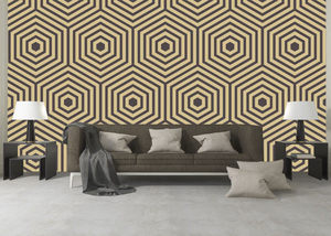 קיר המשושים בגווני החום.