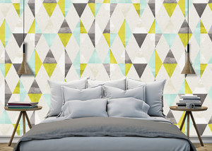 טפט מעוצב עם מעוניינים ומשולשים בגווני צהוב וחרדל 