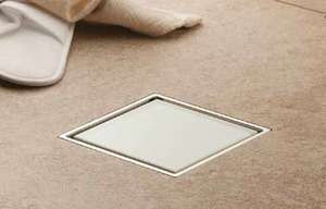 כיסוי לתעלת ניקוז "סמארט" מסוג זכוכית לבנה ניקל 15X15 ס"מ Pestan