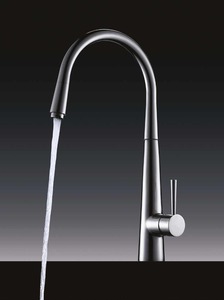 ברז מטבח נשלף דגם "קיסר" מוברש Myubi