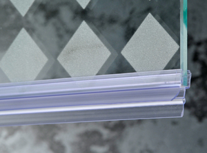 מגב למקלחון של חברת איזי לייף