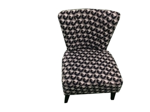 כורסא מעוצבת לבית או למשרד לאווירה מרעננת, חדשנית ונעימה