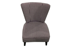 כורסא מעוצבת לבית או למשרד לאווירה מרעננת, חדשנית ונעימה