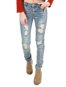 הג׳ינסים שיעזרו לך להיראות כמו הסלבס