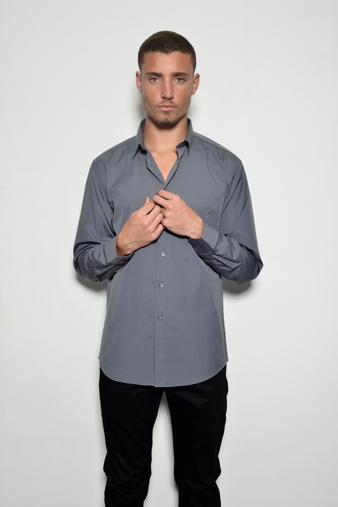 חולצת גבר קלאסית