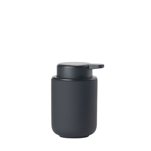 דיספנסר לסבון נוזלי UME - שחור 