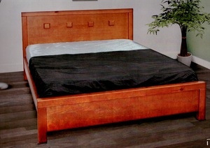 מיטה מעץ מלא קליפורניה