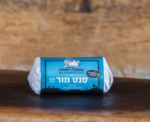 גבינת כבשים סנט מור נימוחה צורת גליל