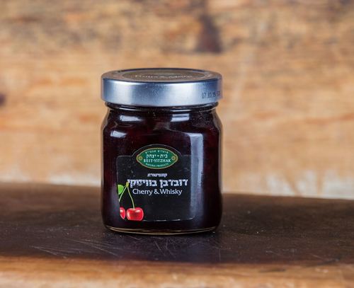 קונפיטורה דובדבן בנגיעות ווסקי משובח