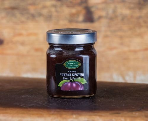 קונפיטורה שזיפים בנגיעות ברנדי משובח