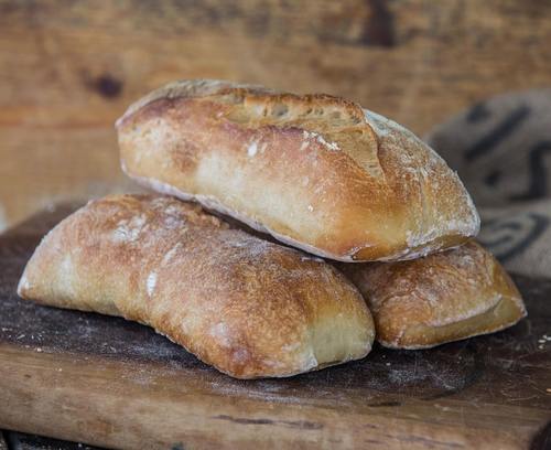 לחמניות ג'בטה מקמח לבן מעולות