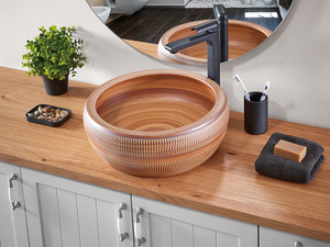 כיור רחצה מונח בעיצוב מיוחד